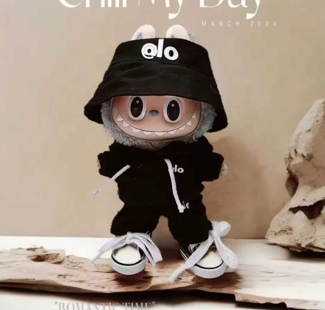 17cm designer bundle - shoes/ sweatsuit / bucket hat