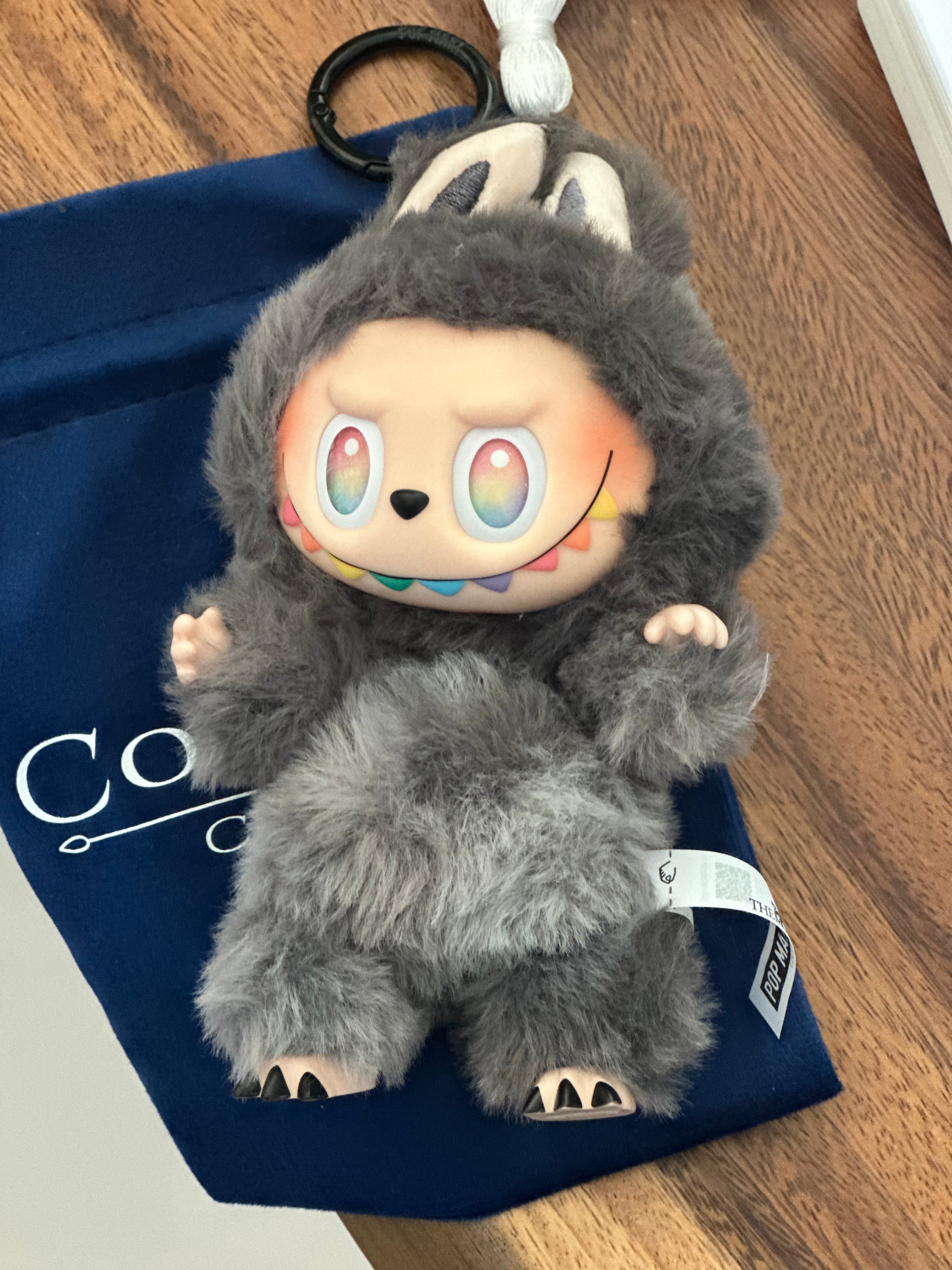 Labubu Big into Energy シークレット Pop Mart Labubu The Monsters